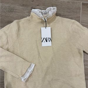 NWT ZARA oat colored SOFT turtleneck with lace trim details!